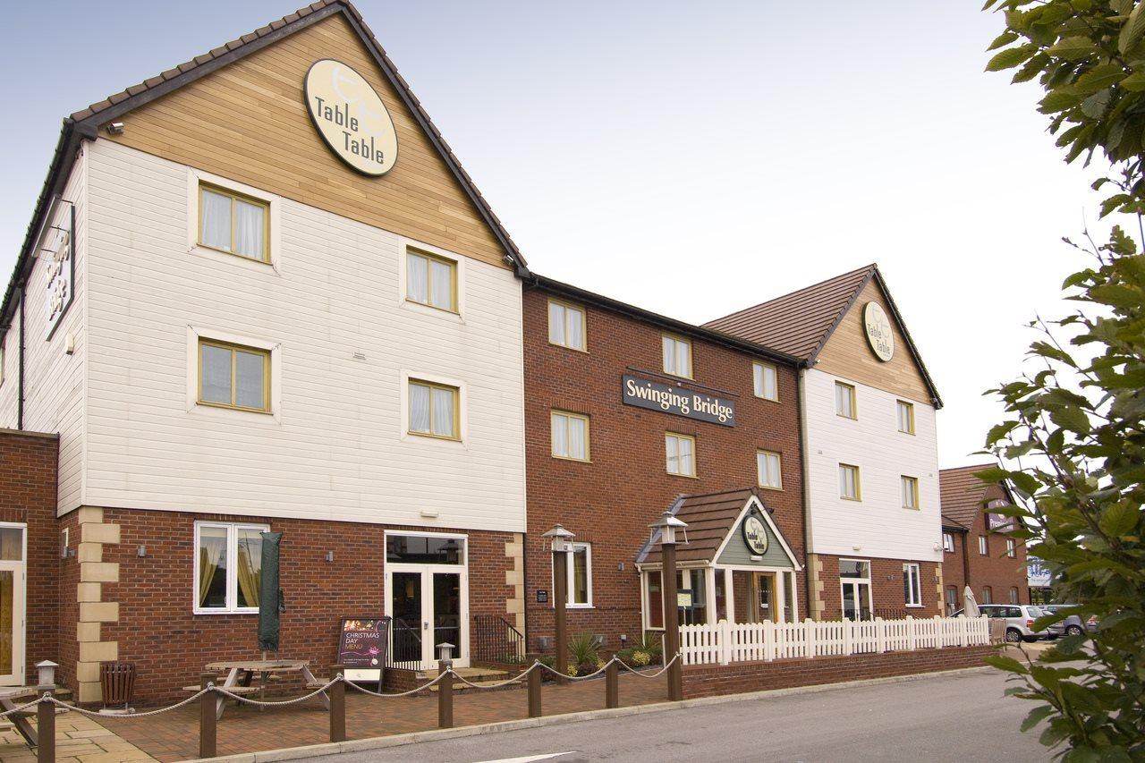 Premier Inn Manchester Trafford Centre North Екстериор снимка