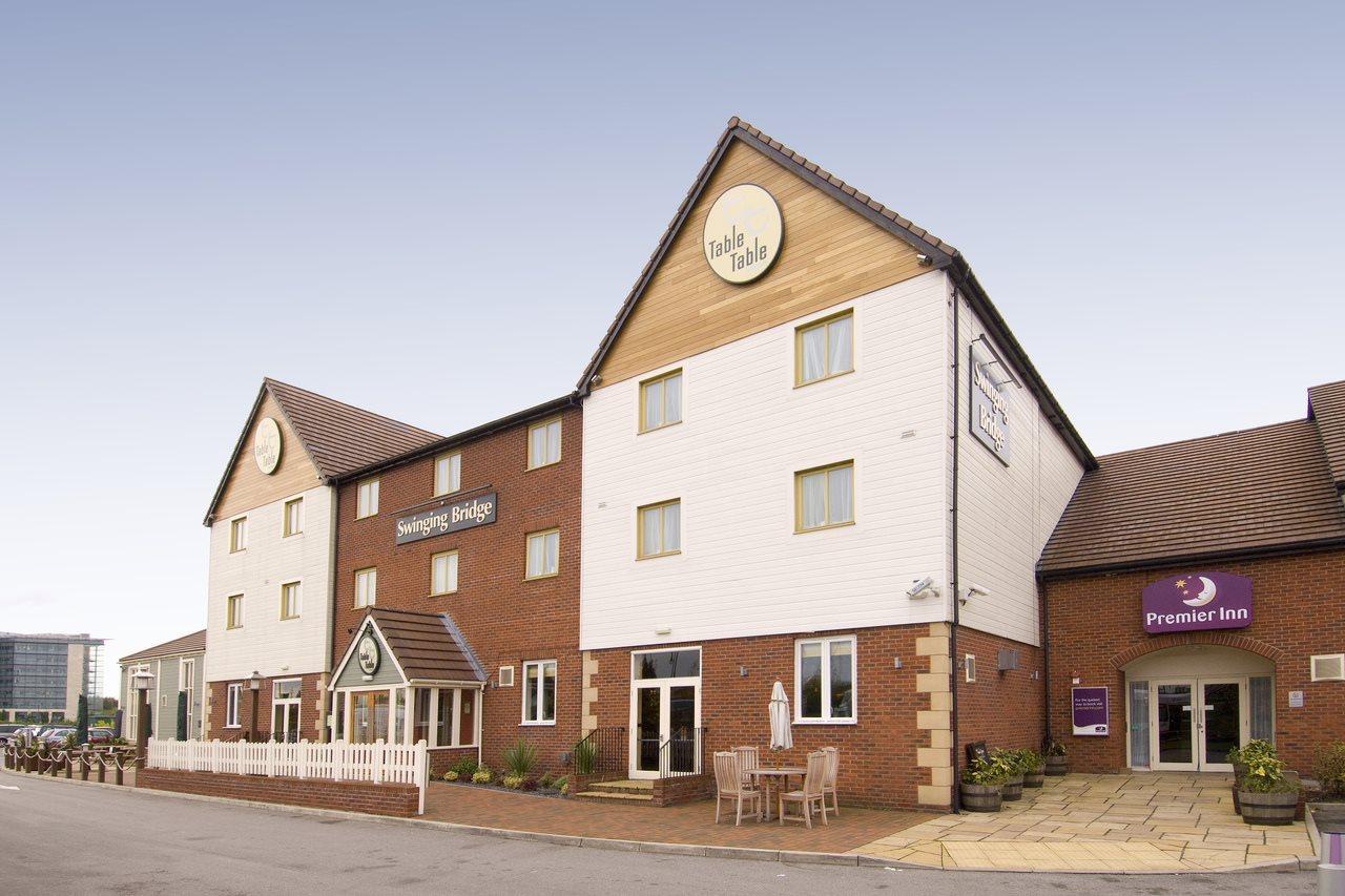 Premier Inn Manchester Trafford Centre North Екстериор снимка